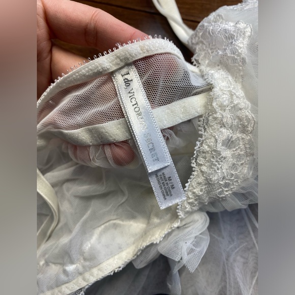 Bridal nightwear top White Lacy Women’s sz M - Picture 2 of 6